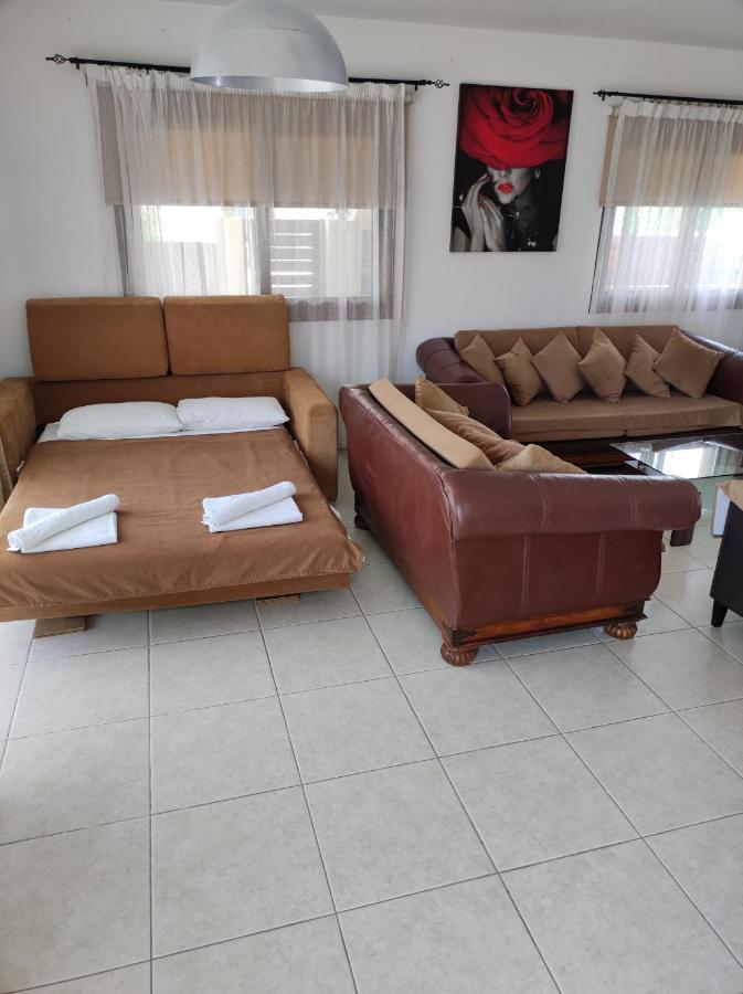 Villa Rina Paphos 外观 照片