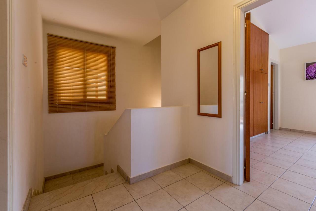 Villa Rina Paphos 外观 照片