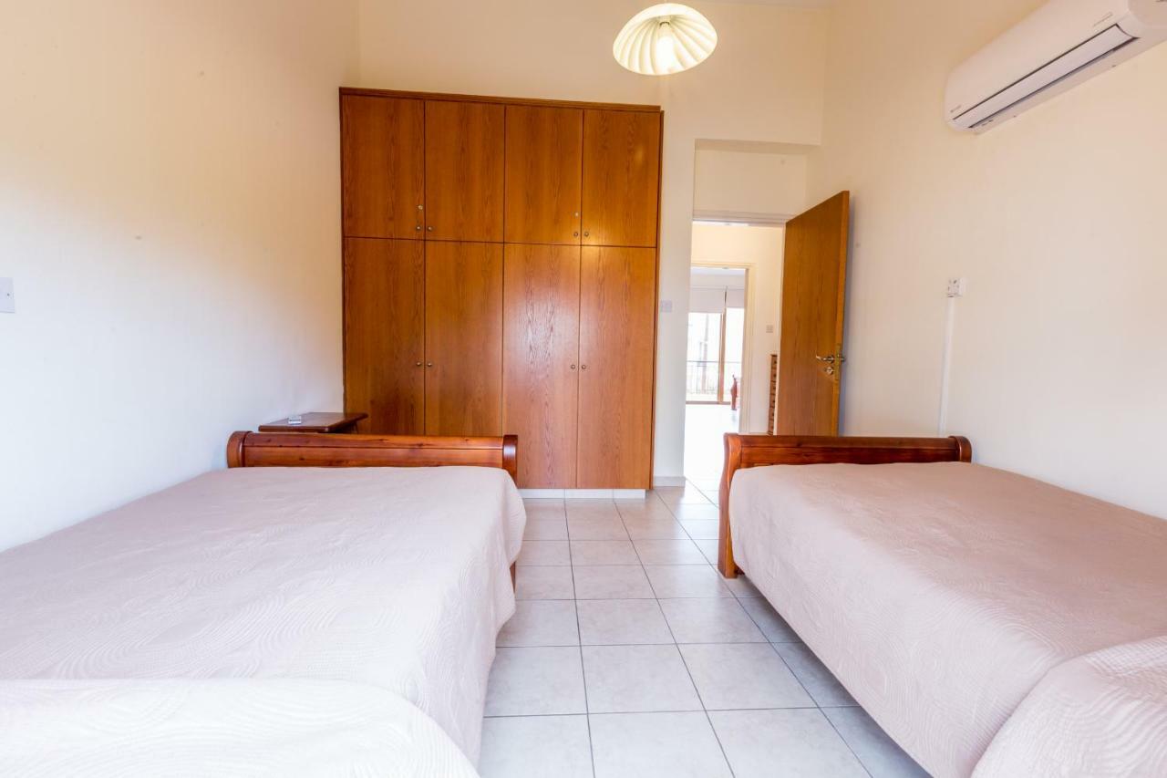 Villa Rina Paphos 外观 照片